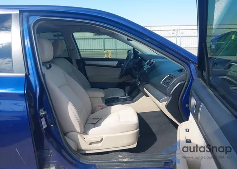 2017 Subaru Legacy 2.5I Premium z USA, uszkodzony, nr VIN 4S3BNAH63H3005664